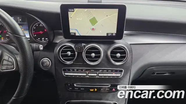 Mercedes-Benz GLC-Class 2019 — Фото 13/20