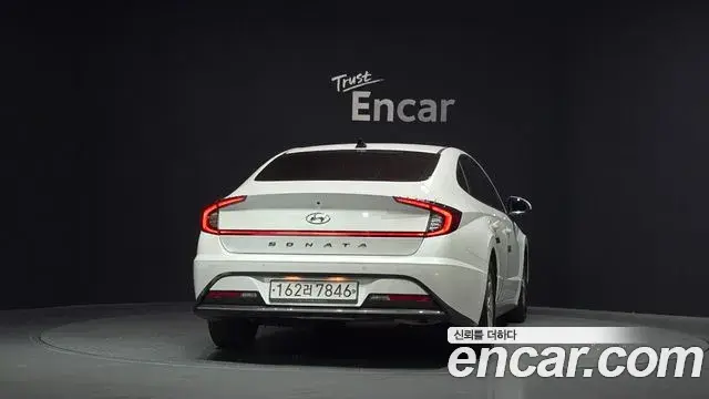 Hyundai Sonata Hybrid 2019 — Photo 4/20