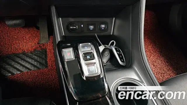 Hyundai Sonata Hybrid 2019 — Photo 6/20