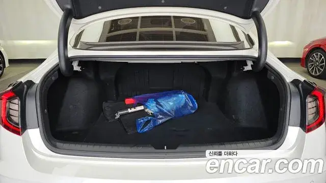 Hyundai Sonata Hybrid 2019 — Photo 11/20