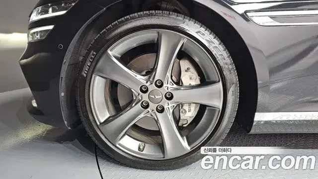 Genesis Electrified G80 2020 — Photo 5/20