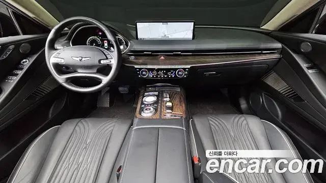 Genesis Electrified G80 2020 — Photo 7/20