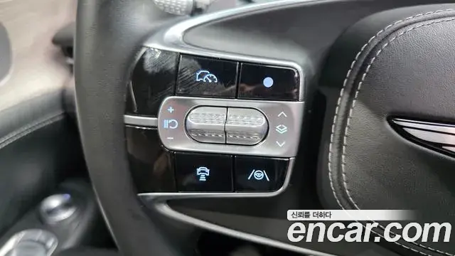 Genesis G90 2023 — Photo 13/33