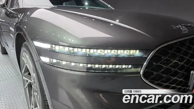 Genesis G90 2023 — Photo 2/33