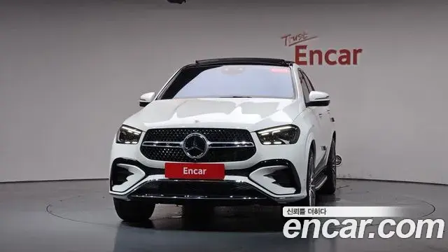 Mercedes-Benz GLE-Class 2025 — Photo 4/36