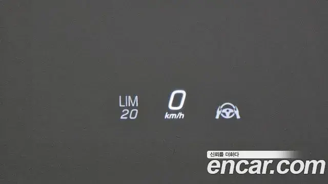 Mercedes-Benz GLE-Class 2025 — Photo 11/36