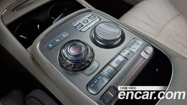 Genesis G90 2025 — Şəkil 38/43