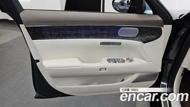 Genesis G90 2025 — Şəkil 35/43
