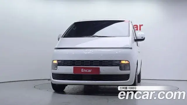 Hyundai Staria 2026 — Photo 26/30