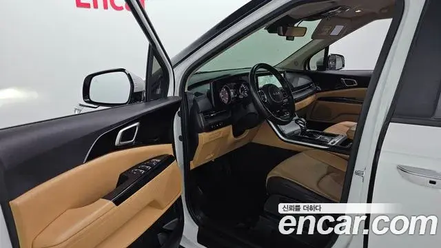 Kia Carnival 2022 — Photo 10/20