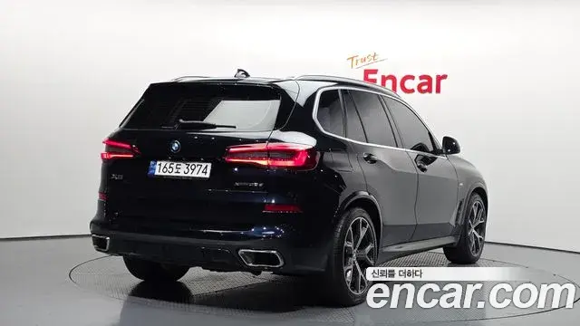 BMW X5 2023 — Фото 2/20
