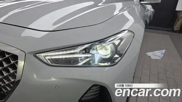 Genesis G70 2019 — ფოტო 18/34