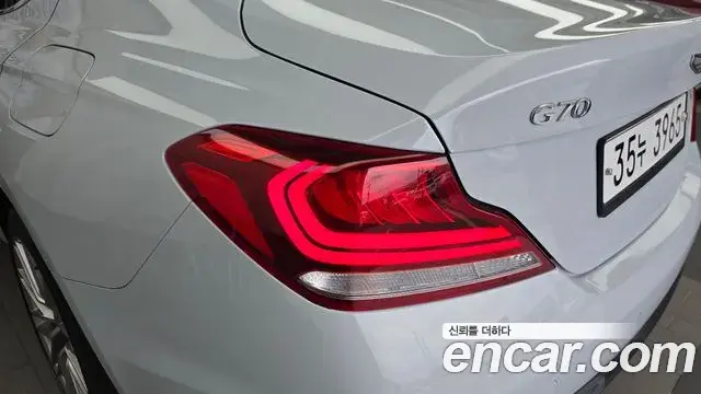 Genesis G70 2019 — ფოტო 10/34