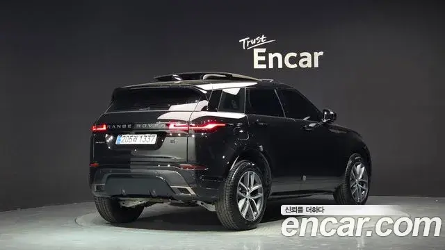 Land Rover Range Rover Evoque 2024 — Фото 2/20