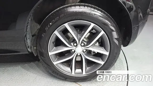Land Rover Range Rover Evoque 2024 — ფოტო 14/34