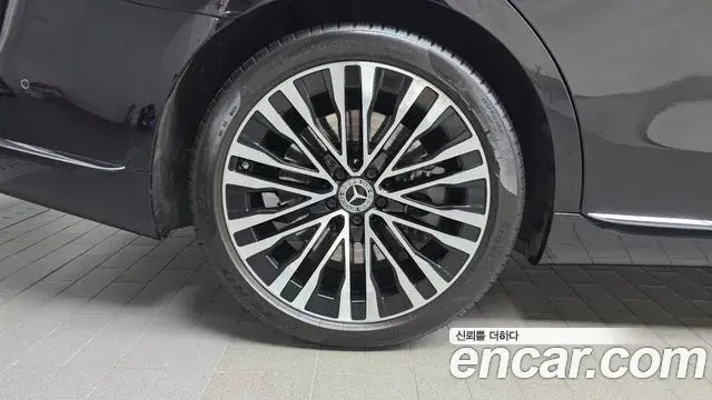 Mercedes-Benz S-Class 2021 — Şəkil 30/32