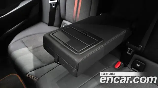BMW 1 Series 2020 — Şəkil 5/30