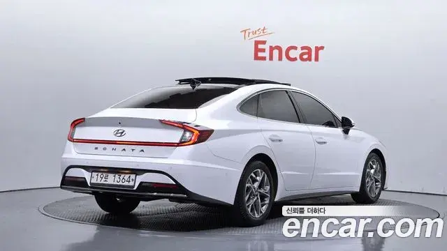 Hyundai Sonata Hybrid 2019 — Şəkil 17/33