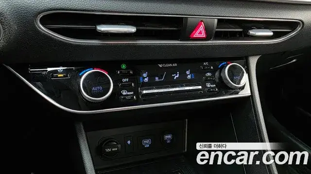 Hyundai Sonata Hybrid 2019 — Şəkil 23/33