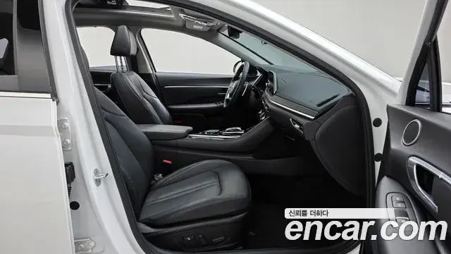 Hyundai Sonata Hybrid 2019 — Şəkil 11/33
