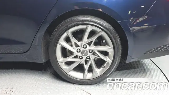Genesis G70 2021 — Şəkil 9/36