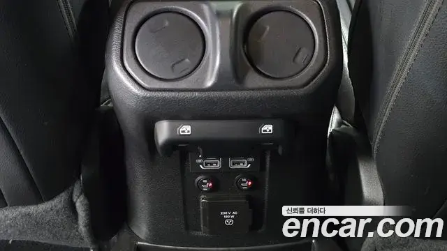 Jeep Wrangler 2022 — ფოტო 9/31