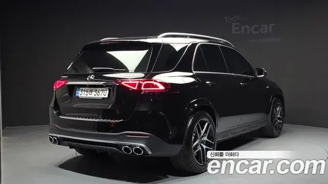 Mercedes-Benz GLE-Class 2022 — Photo 17/36