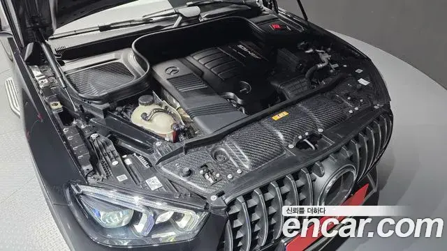 Mercedes-Benz GLE-Class 2022 — Photo 9/36