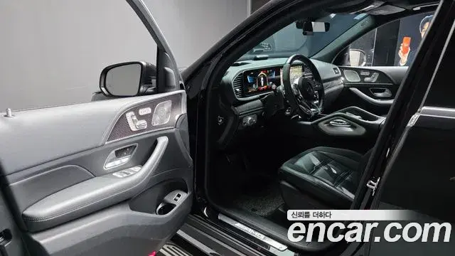 Mercedes-Benz GLE-Class 2022 — Photo 14/36