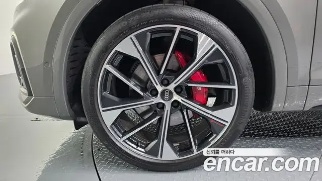 Audi SQ5 2023 — ფოტო 18/34