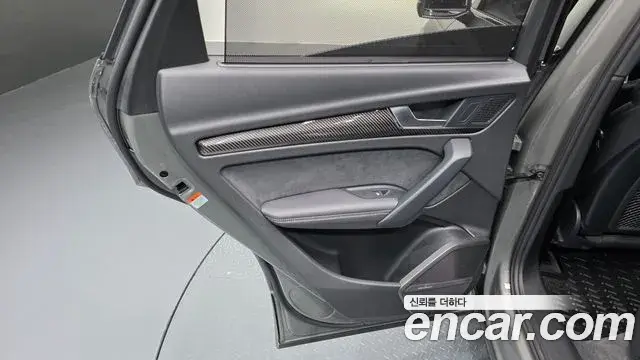 Audi SQ5 2023 — ფოტო 1/34