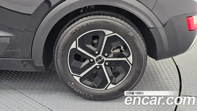Kia Niro 2022 — Şəkil 8/30