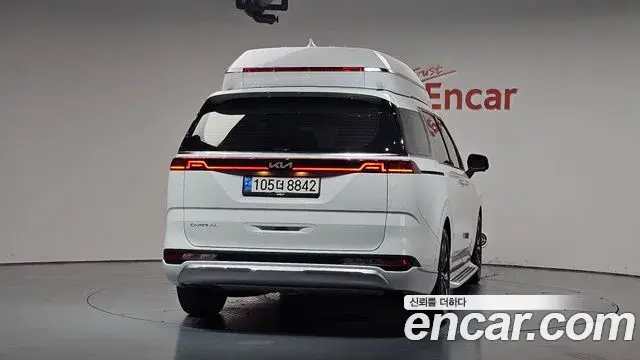 Kia Carnival 2022 — Photo 8/37