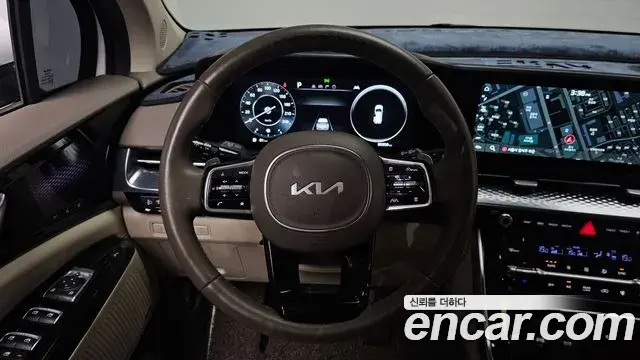Kia Carnival 2022 — Photo 33/37