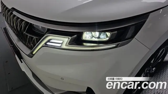 Kia Carnival 2022 — Photo 37/37