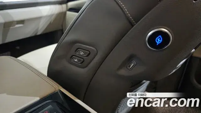 Kia Carnival 2022 — Photo 30/37