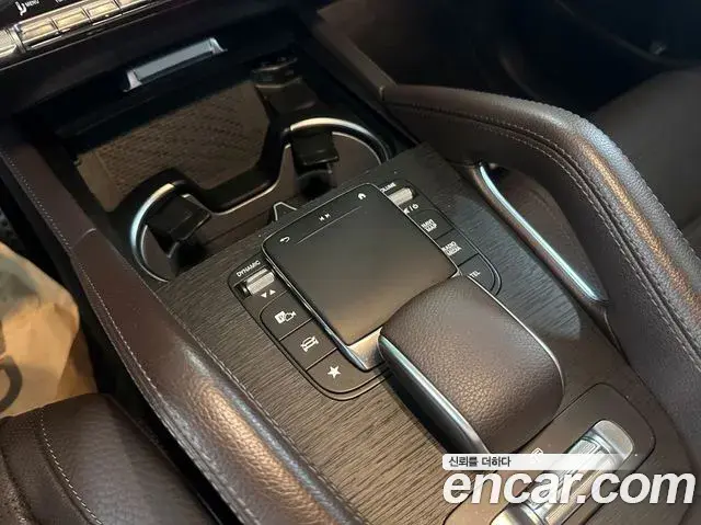 Mercedes-Benz GLS-Class 2023 — ფოტო 9/17
