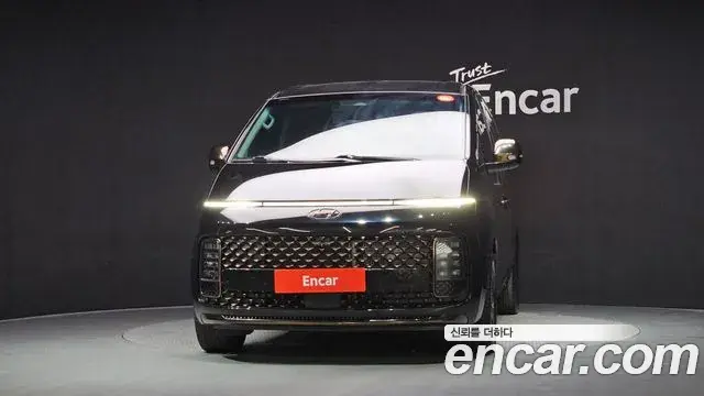 Hyundai Staria 2021 — Фото 3/20