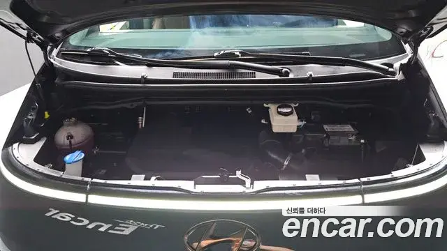 Hyundai Staria 2021 — Фото 6/20