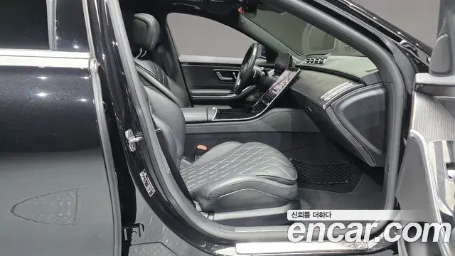 Mercedes-Benz S-Class 2021 — Photo 5/35