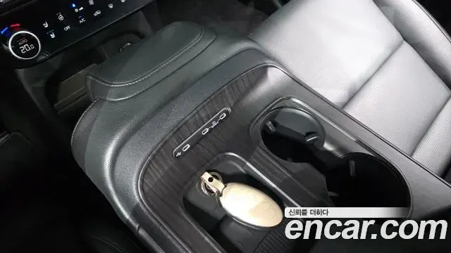 Hyundai Palisade 2025 — ფოტო 8/35