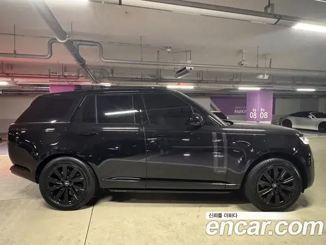 Land Rover Range Rover 2025 — Photo 5/5