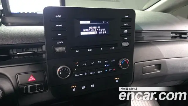 Hyundai Staria 2022 — Şəkil 13/31