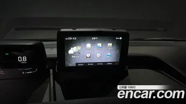 Hyundai Staria 2022 — Şəkil 31/31