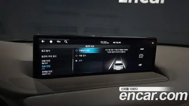 Genesis GV80 2023 — Photo 19/40