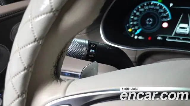 Genesis GV80 2023 — Photo 27/40