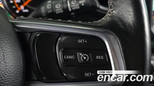 Jeep Wrangler 2021 — Photo 27/30