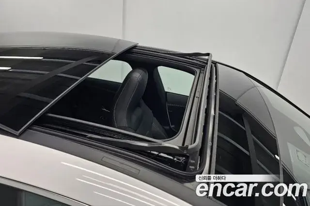 Mercedes-Benz CLA-Class 2025 — Фото 12/20