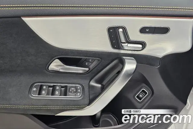 Mercedes-Benz CLA-Class 2025 — Фото 15/20