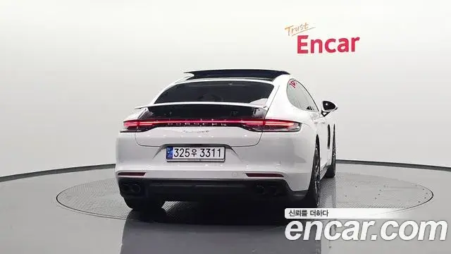 Porsche Panamera 2021 — Фото 4/20